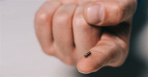 chip rfid humanos|The microchip implants that let you pay with your .